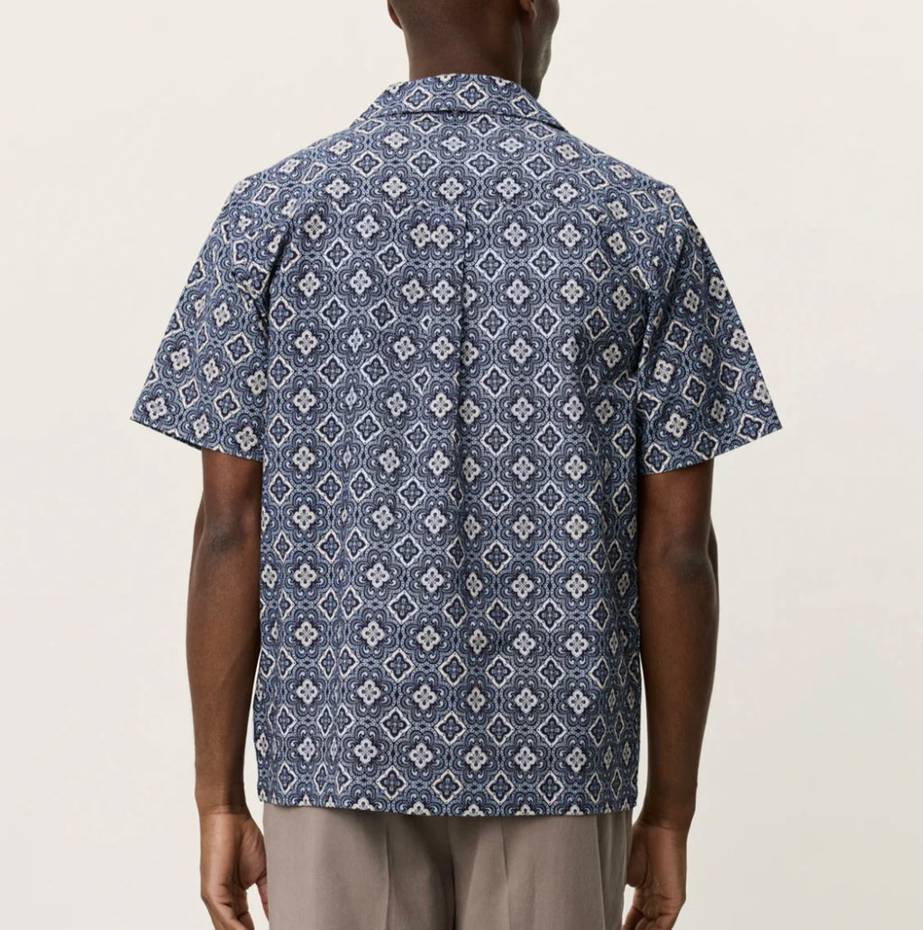 Les Deux Lukas Arabesque Short-Sleeve Shirt