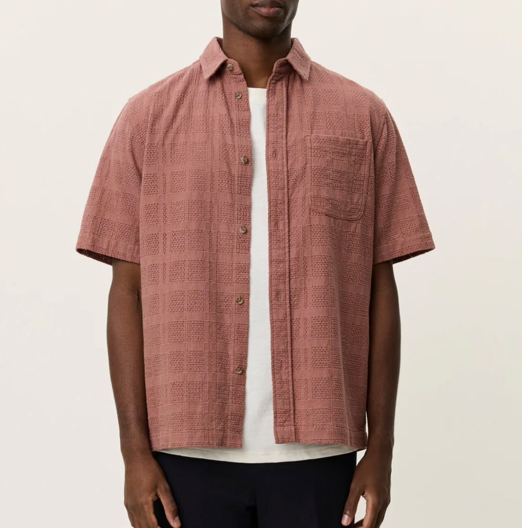 Les Deux Charlie Short-Sleeve Shirt