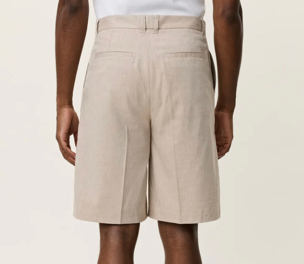 Les Deux Reece Pleated Slub Shorts
