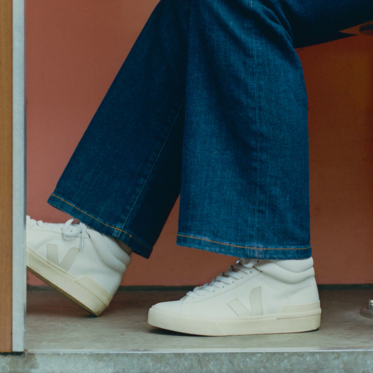 Veja White Peirre Butter
