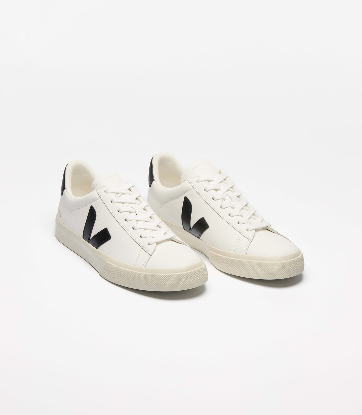 Veja Campo Leather Extra White