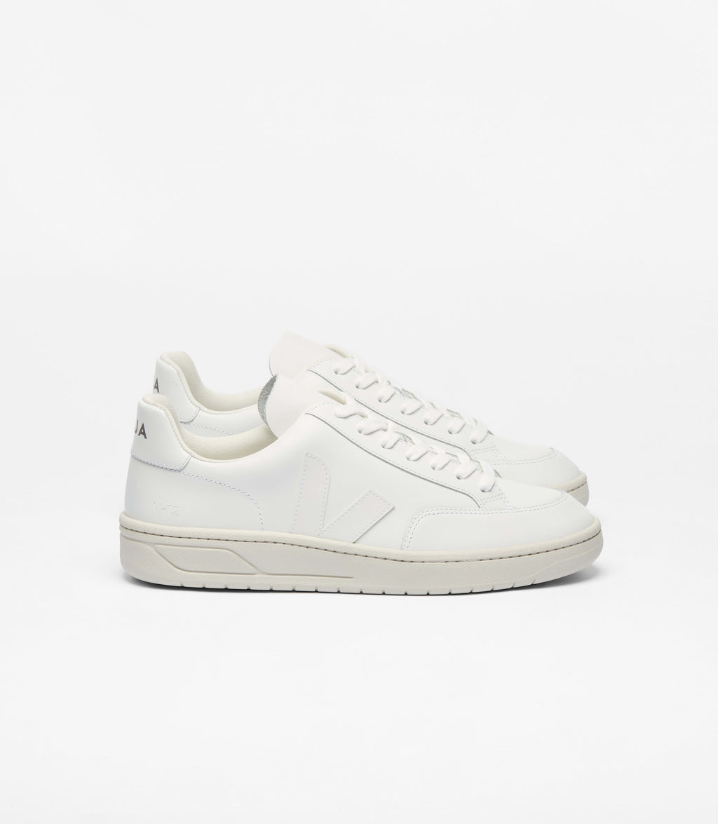 Veja V-12 Leather