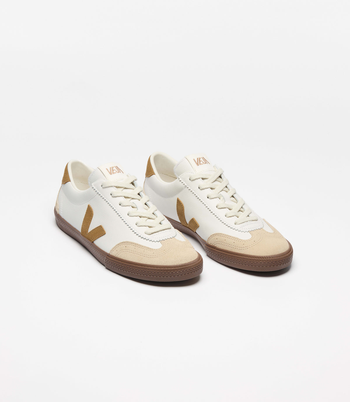 Veja Volley O.T. Leather